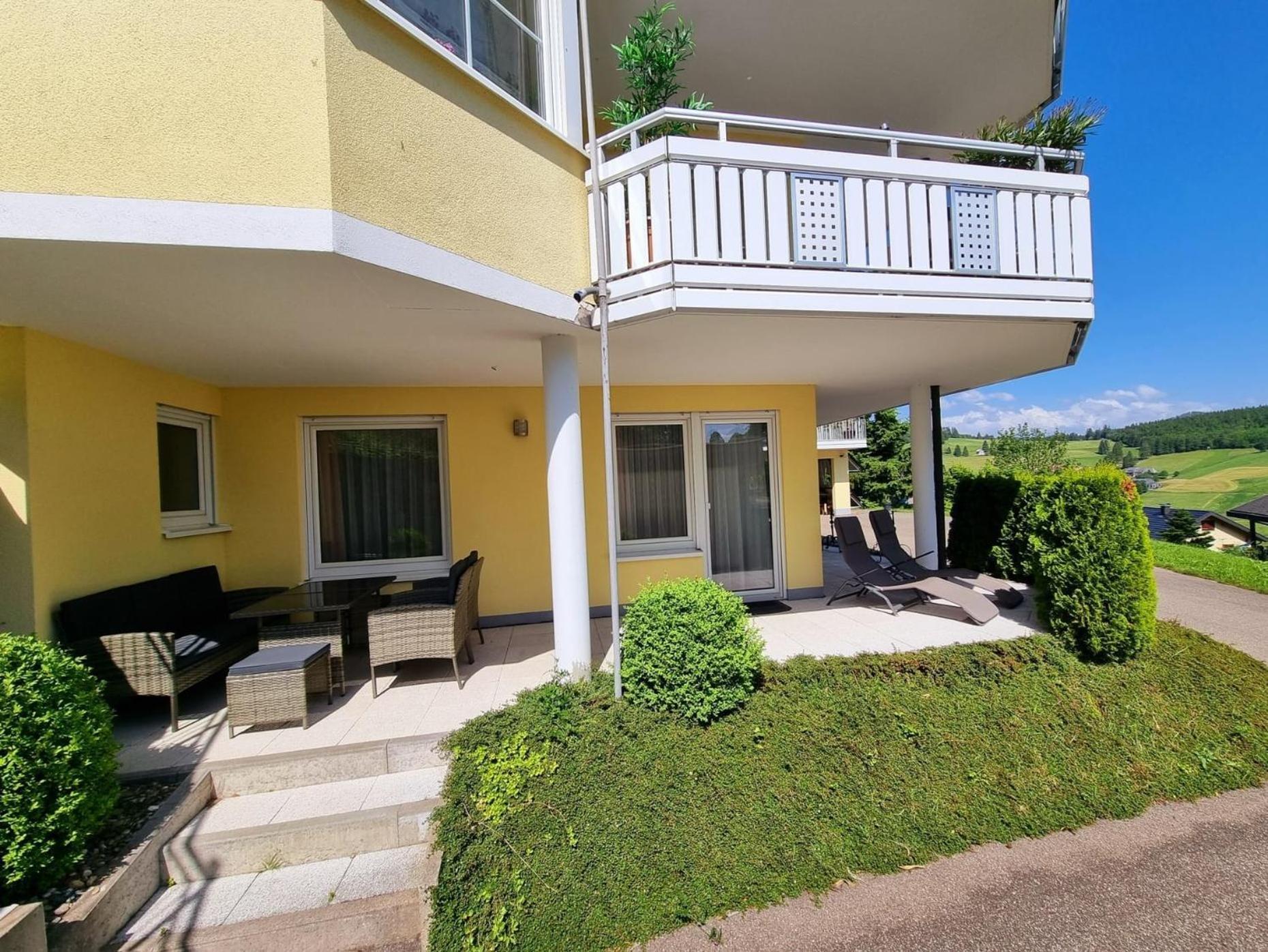 "Schwarzwaldblick" Ferienwohnung 2-4 Pers 65Qm, Schoene Ruhige Suedhanglage Mit Herrl Aussicht Тодтнау Экстерьер фото